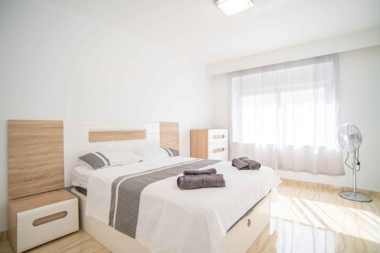 Beautiful Two Bedroom Apartment Next To The Beachfront Torre de la Horadada Kültér fotó