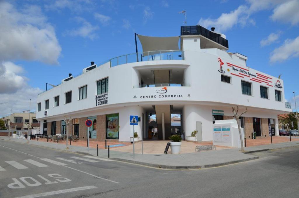 Beautiful Two Bedroom Apartment Next To The Beachfront Torre de la Horadada Kültér fotó